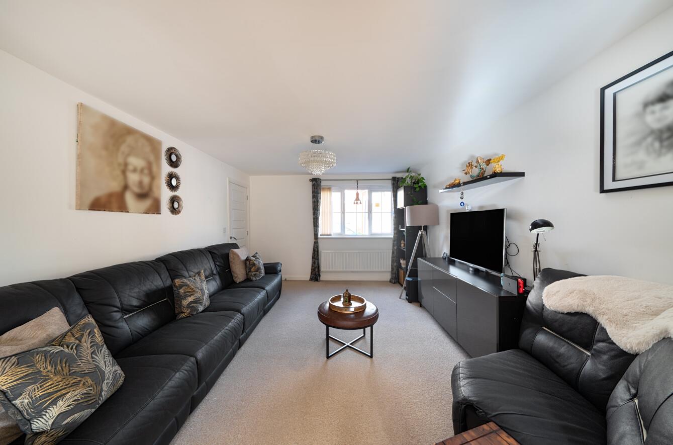 Cae Morfa, Neath, SA10 6EH